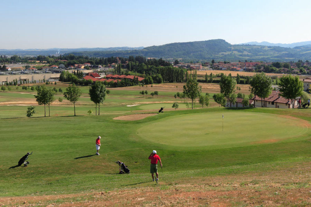 Serravalle Golf 4*